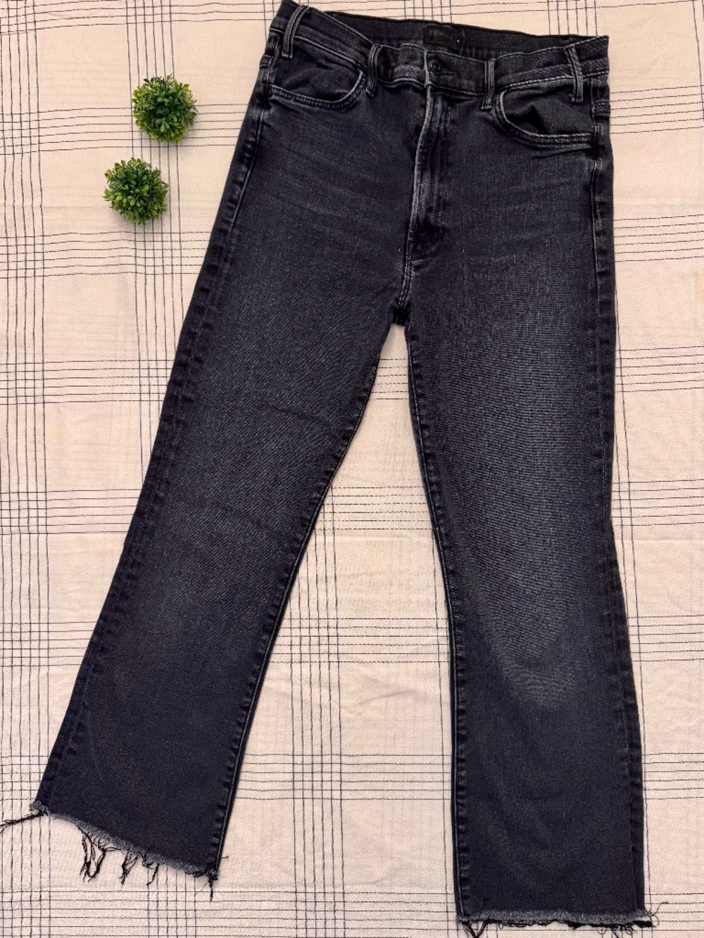 MOTHER Black Raw Hem Jeans - Size 31 I fits smaller with the stretch